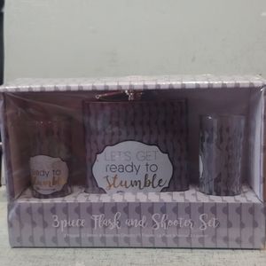3 Piece Flask and Shooter set